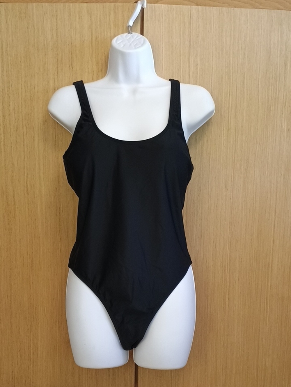 NWT Sports Illustrated SZ L  Black One-Piece Swim Suit - Women's Swim